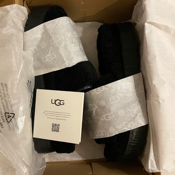 New in Box Ugg Slippers Fluffita in Black Size 7 - Picture 9 of 12